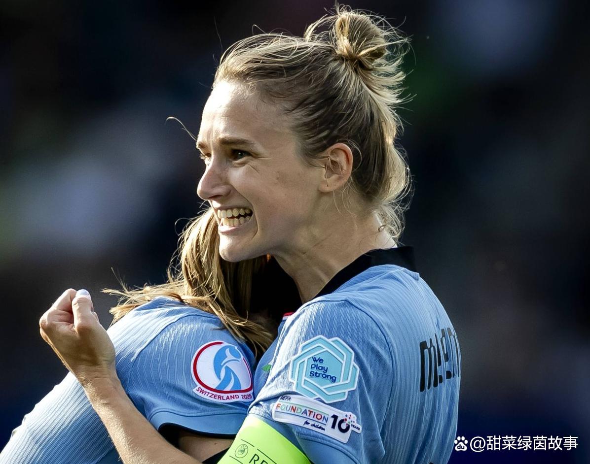 英国女足备战世界杯，全力冲击冠军