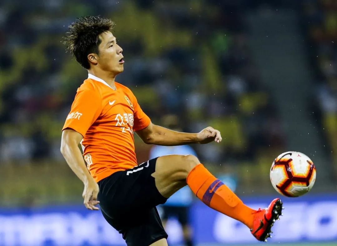 武汉卓尔主场击败河北华夏幸福，保持不败