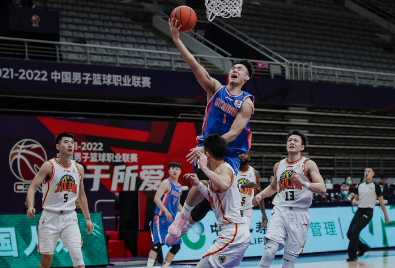 吉林队取得连胜，冲击季后赛资格