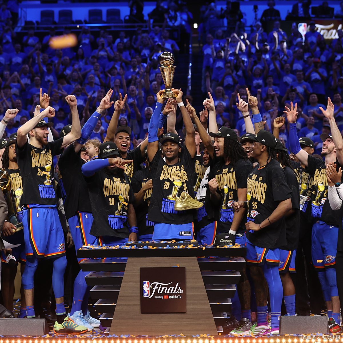 勇士全队火力全开，逆转夺胜