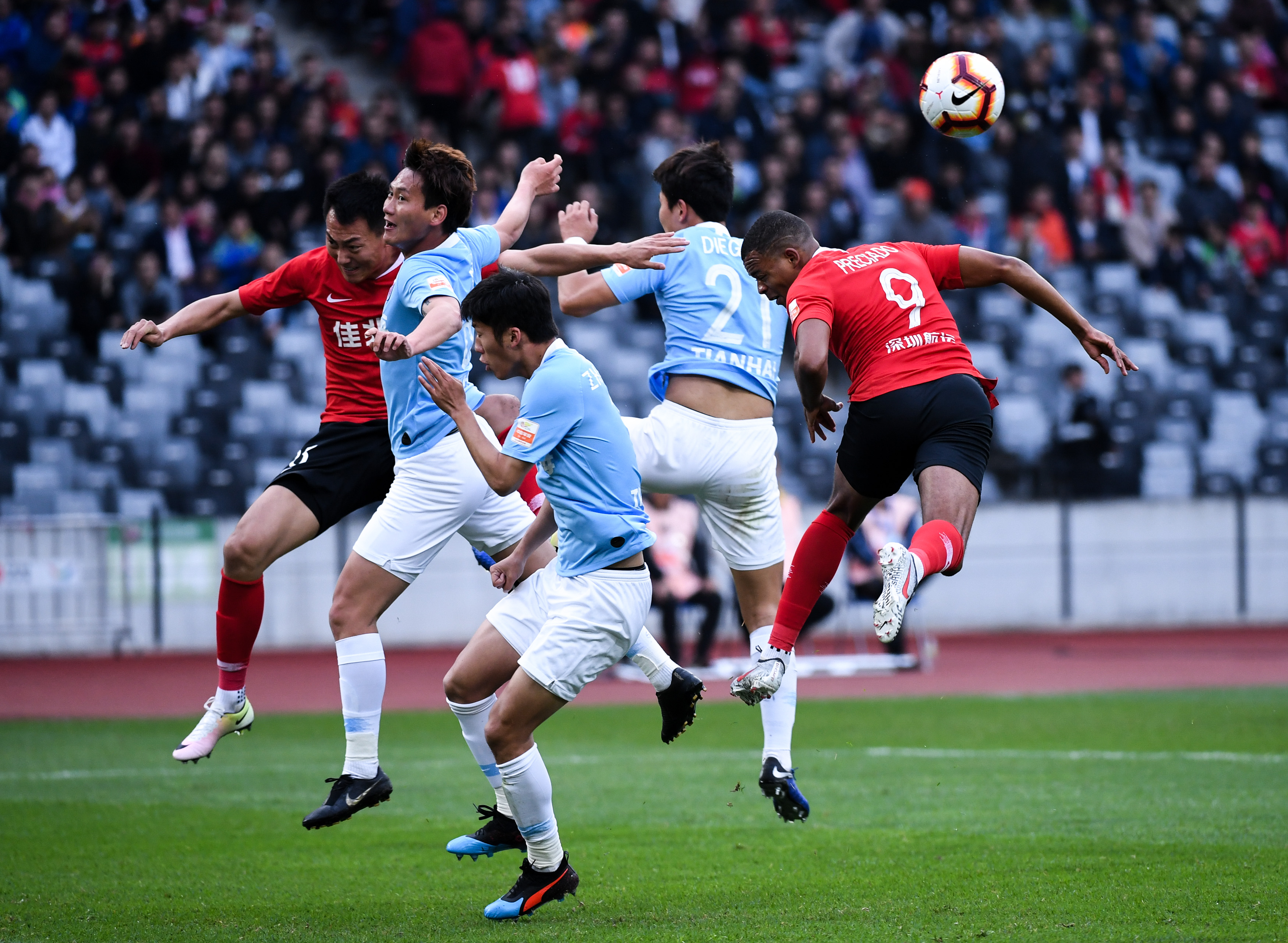 深圳佳兆业抢分成功，进一步拉近积分差距的简单介绍