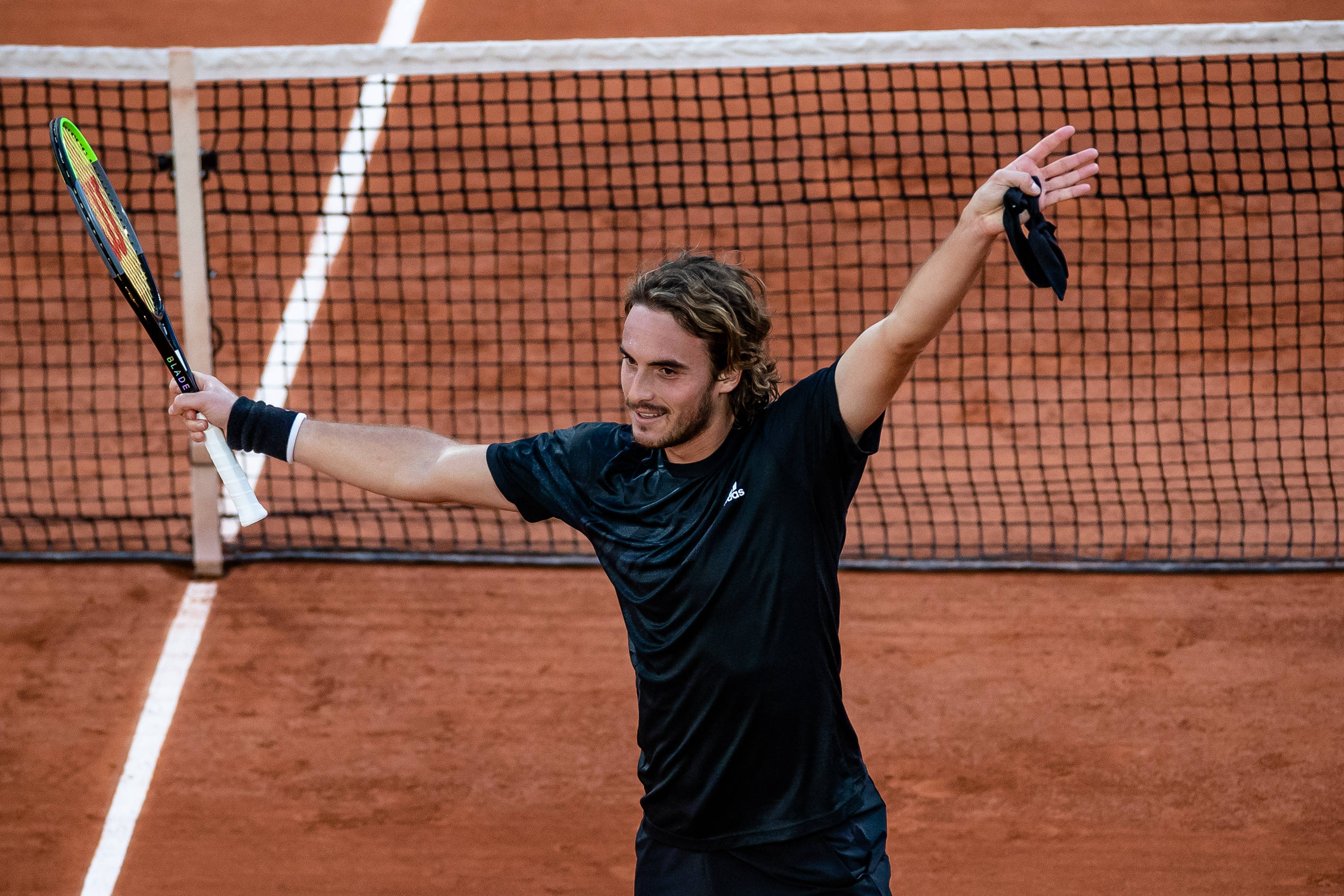 意大利网球队绝杀法国网球队，西西帕斯打破历史纪录