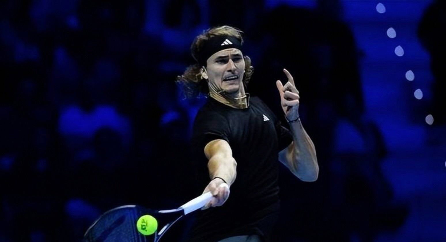 包含蒙特卡洛大师赛完胜ATP总决赛，兹维列夫刷新纪录的词条