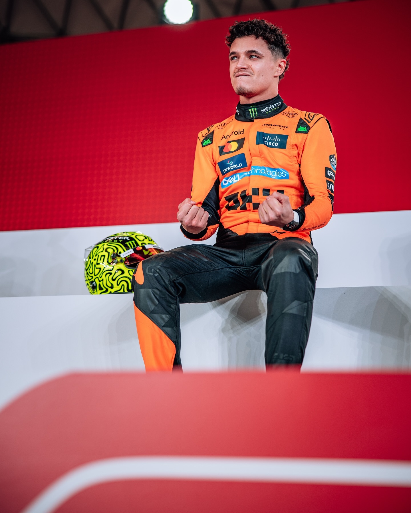 关于索伯车队鏖战红牛二队,汉密尔顿惊艳四座的信息 关于索伯车队鏖战红牛二队,汉密尔顿惊艳四座的信息