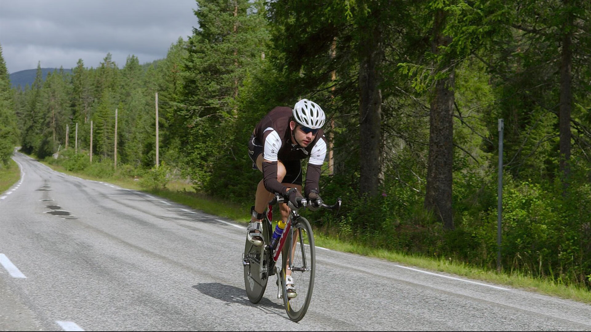 鏖战东瀛，马来西亚队不屈之战与辛杜惊艳四座的羽球诗篇